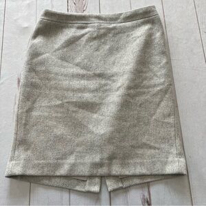J. Crew MERCANTILE Gray Pencil Skirt Career Office Wear versatile Women’s size 8
